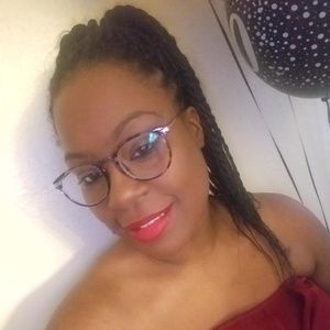 Meet your Posher, Angelina